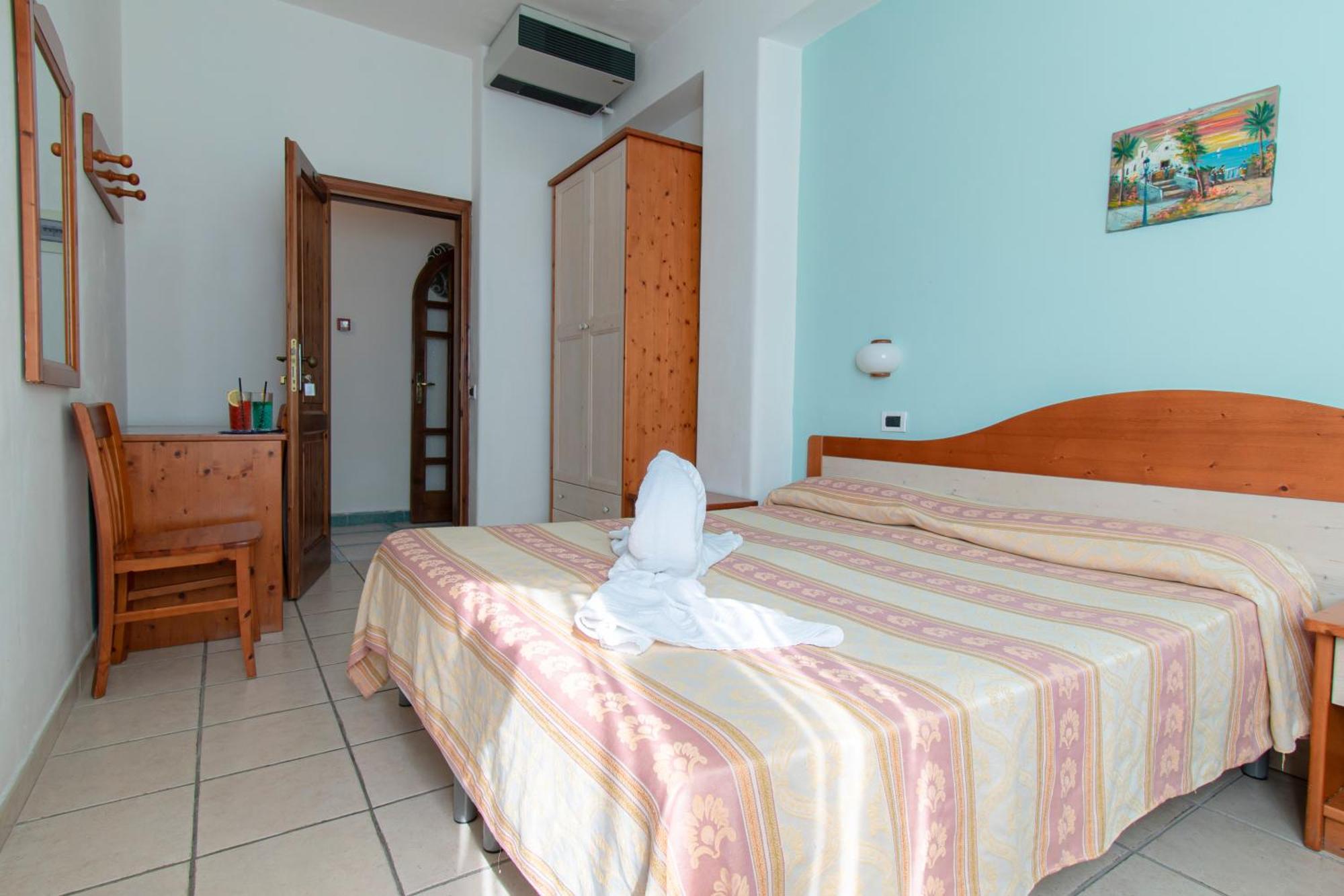 Victoria Park Resort Ischia Buitenkant foto