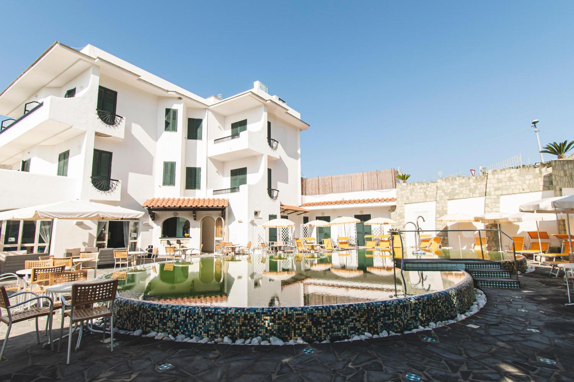 Victoria Park Resort Ischia Buitenkant foto