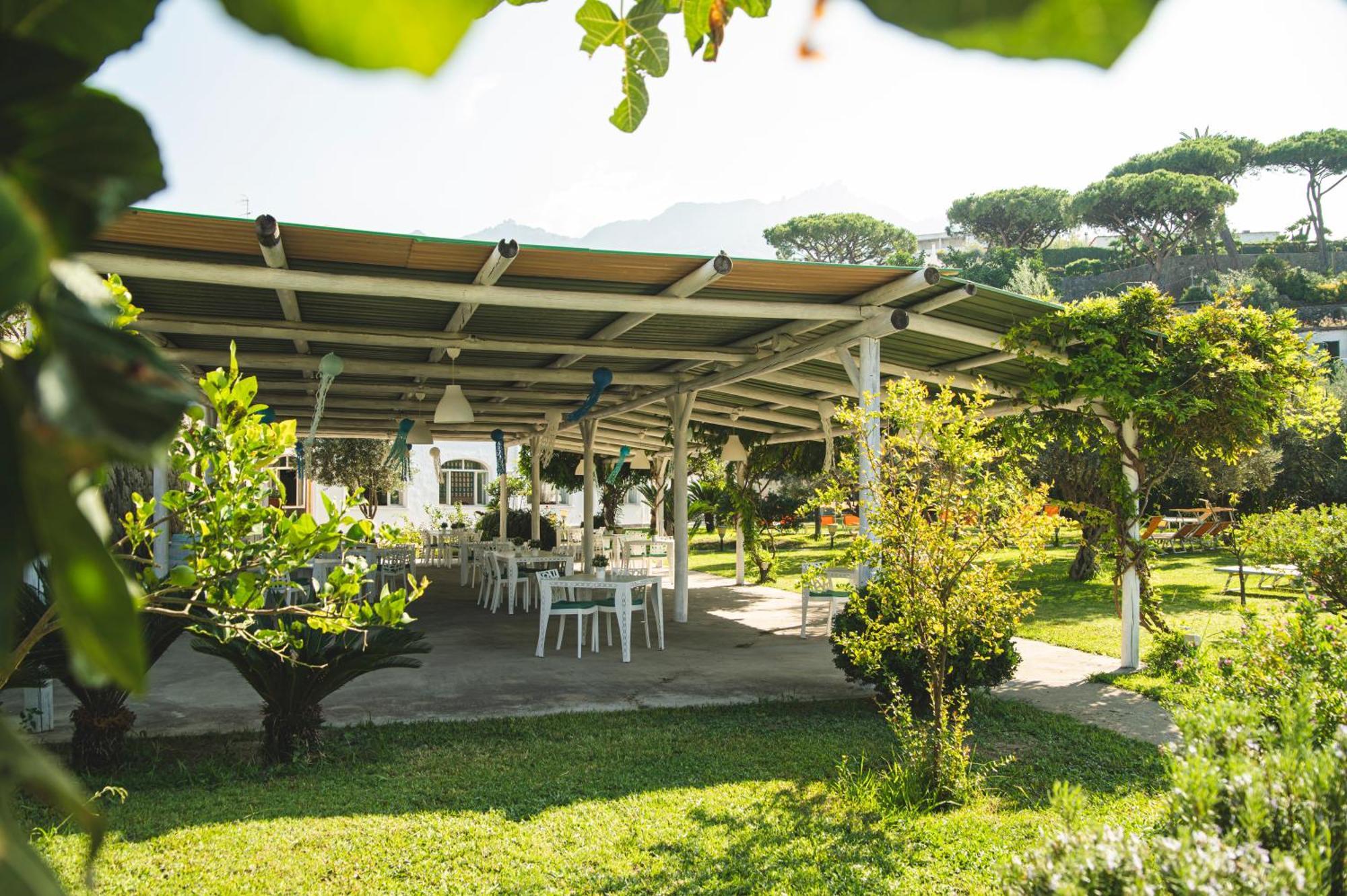 Victoria Park Resort Ischia Buitenkant foto