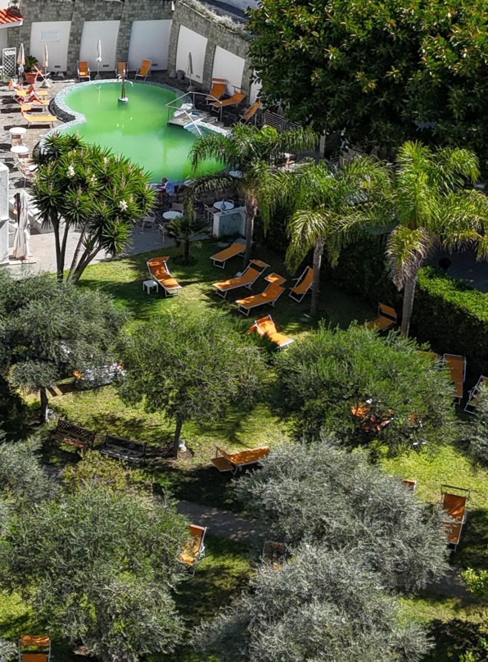 Victoria Park Resort Ischia Buitenkant foto